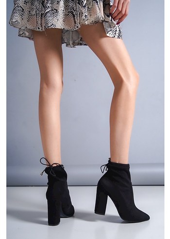ELLE - Siyah Süet Kadın Topuklu Bot - Görsel 2