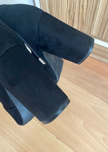 ELLE - Siyah Süet Kadın Topuklu Bot - Görsel 10