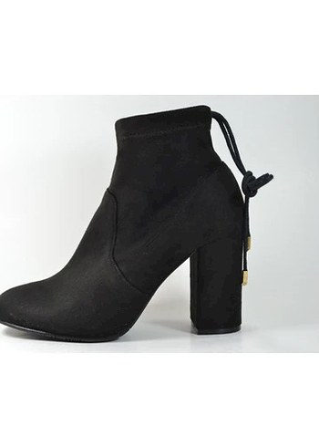 ELLE - Siyah Süet Kadın Topuklu Bot - Görsel 3