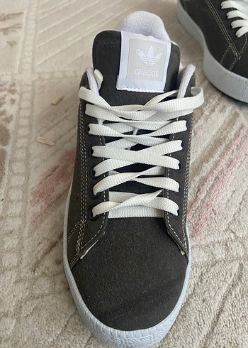 Kadın Gri Adidas Spor Ayakkabı - Görsel 2