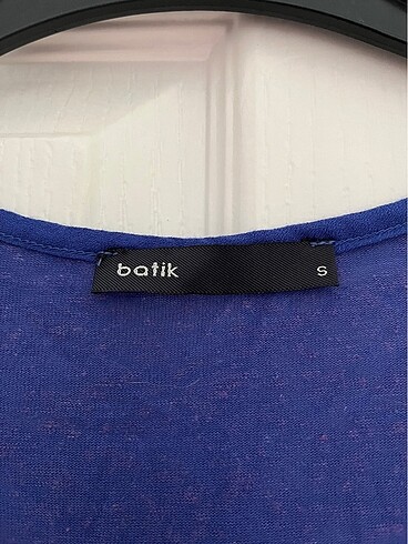 Batik Batik marka bluz