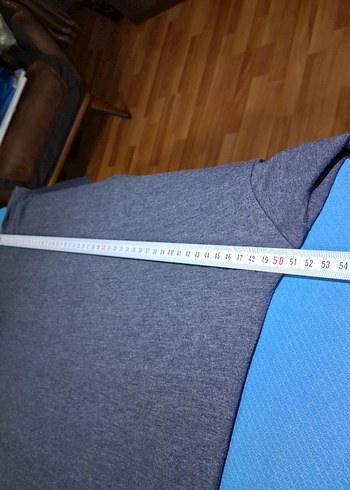 Gri V Yaka Erkek Tişört - Görsel 4