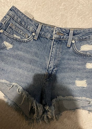 Kadın Mavi Yırtık Denim Mini Şort - Görsel 2