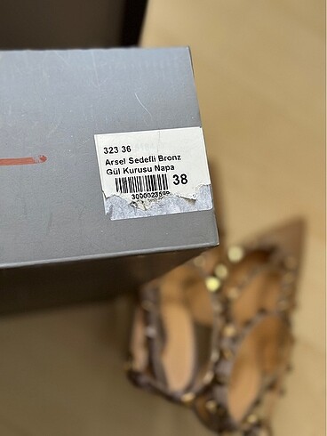 38 Beden ten rengi Renk Poletto stiletto