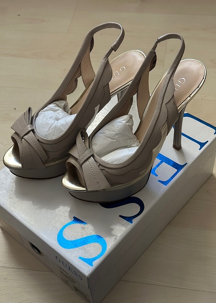 Guess topuklu ayakkabı - Görsel 3