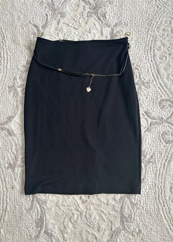 Siyah Midi Bel Detaylı etek