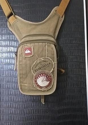 Quiksilver kol çantası 