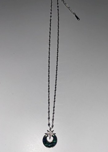 Yeşil Uzun Zincirli Yılan Desenli Kadın Kolye - Görsel 2