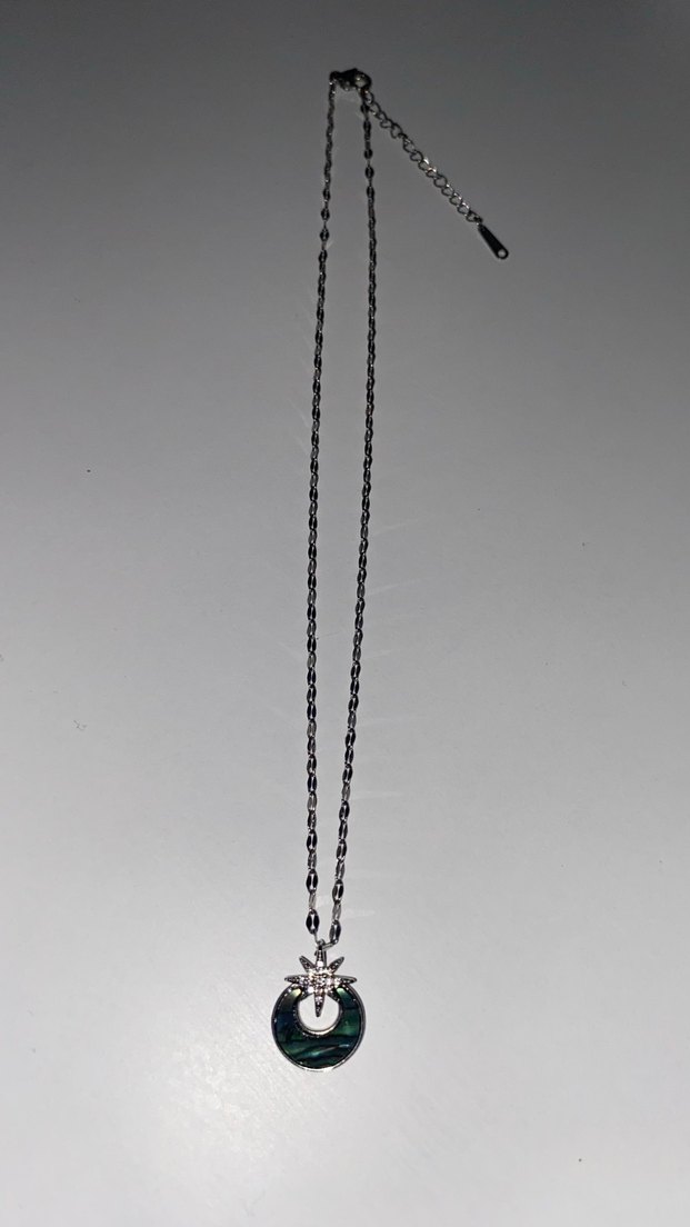 Yeşil Uzun Zincirli Yılan Desenli Kadın Kolye - Görsel 2