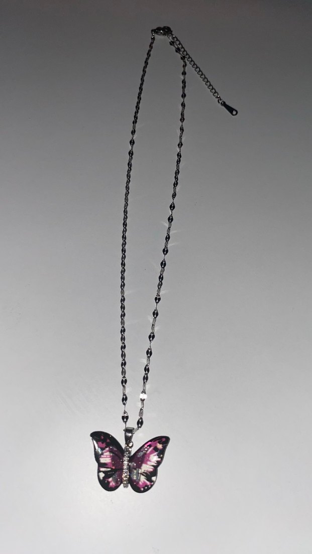 Mor Kelebek Detaylı Zincir Kolye - Görsel 3