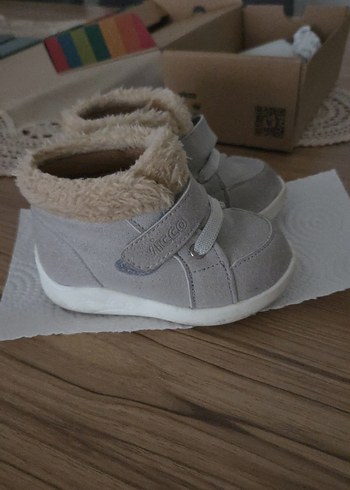 Gri Polar İlk Adım Kız Ayakkabısı Velcro - Görsel 2