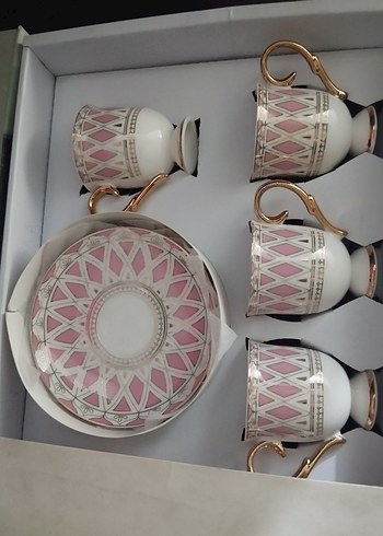 Diger Beyaz İşlemeli Modern Klasik Fincan Takımı