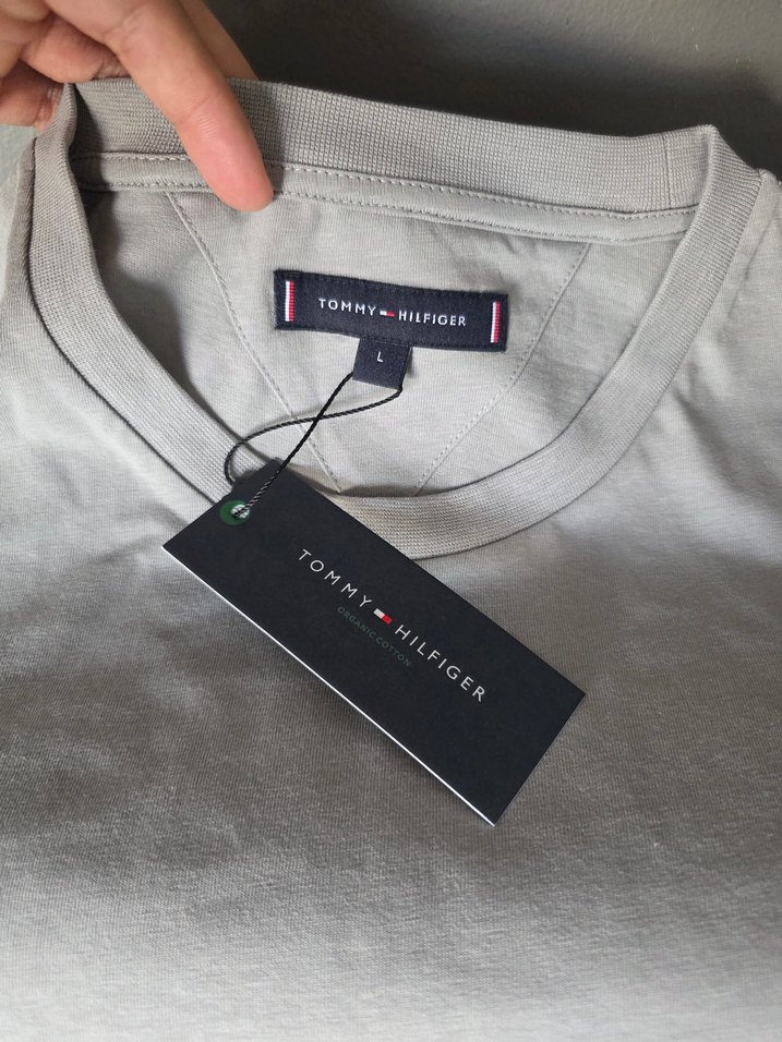 Orijinal Tommy Hilfiger Gri Kısa Kollu Erkek Tişört - Görsel 3