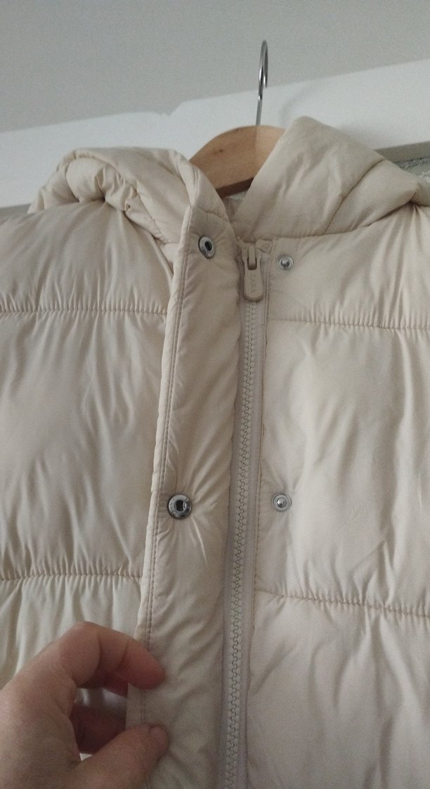 Düğmeli Bej Kız Çocuk  Kapüşonlu Yelek - Görsel 2