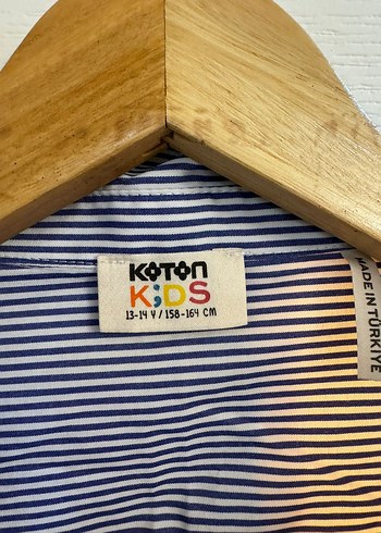 Mavi Çizgili Kız Gömlek - Görsel 3