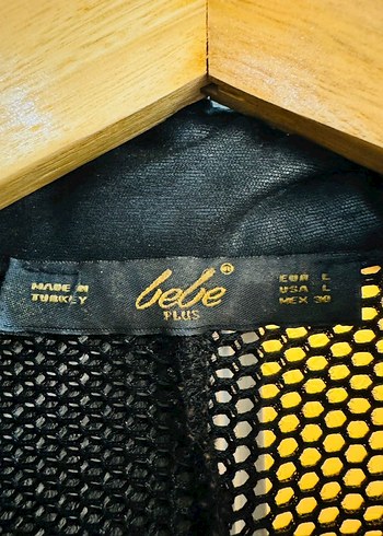 Uzun Siyah Dantel Detaylı Kolsuz Kız Yelek - Görsel 4