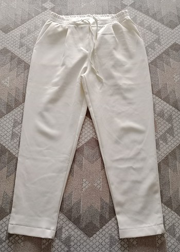 Beyaz Regular Fit Midi Kadın Kumaş Pantolon
