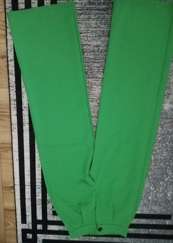 Kadın Yeşil Kumaş Pantolon