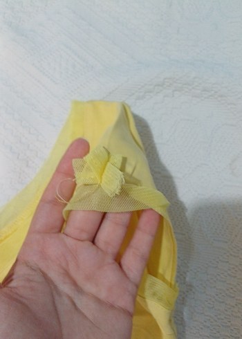 Kız Çocuk Sarı V Yaka Kısa Kollu Keten Tişört - Görsel 3