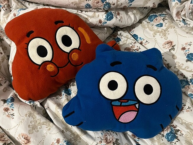 Diğer gumball ve darwin peluş yastıklar