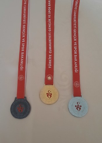 Madalya 3 Adet (Altin-Gümüş-Bronz)