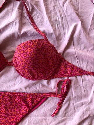 m Beden Calzedonia pembe leoparlı bikini takimi