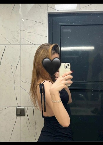Sırt Dekolteli Siyah Elbise