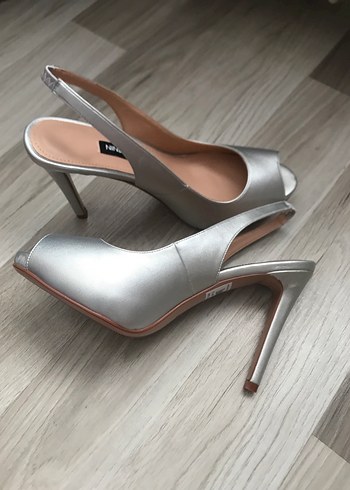 37 Beden gri Renk Nine West Gri Stiletto Topuklu Kadın Ayakkabı