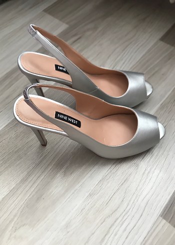 37 Beden Nine West Gri Stiletto Topuklu Kadın Ayakkabı