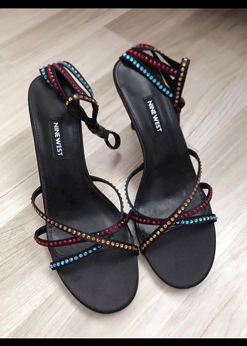 Çok Renkli Boncuklu Stiletto Topuklu Kadın Ayakkabı - Görsel 5