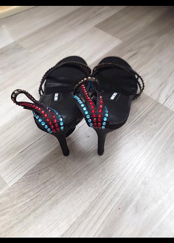 Çok Renkli Boncuklu Stiletto Topuklu Kadın Ayakkabı - Görsel 3