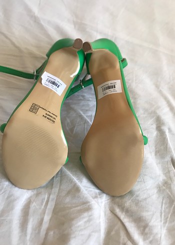 Yeşil Parlak Stiletto Topuklu Kadın Ayakkabı - Görsel 4