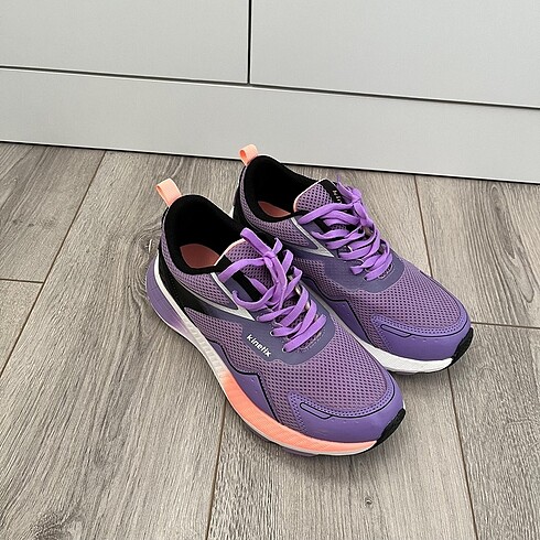 Kinetix spor ayakkabı