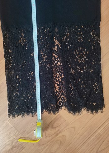 s Beden Dantel Detaylı Siyah Midi Kalem Etek