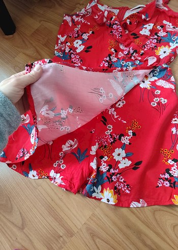 Çiçek Desenli Kırmızı Mini Tulum - Görsel 4