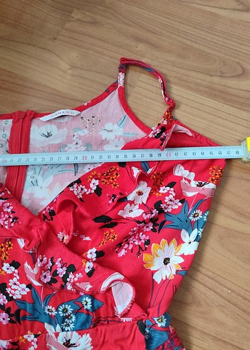 Çiçek Desenli Kırmızı Mini Tulum - Görsel 3