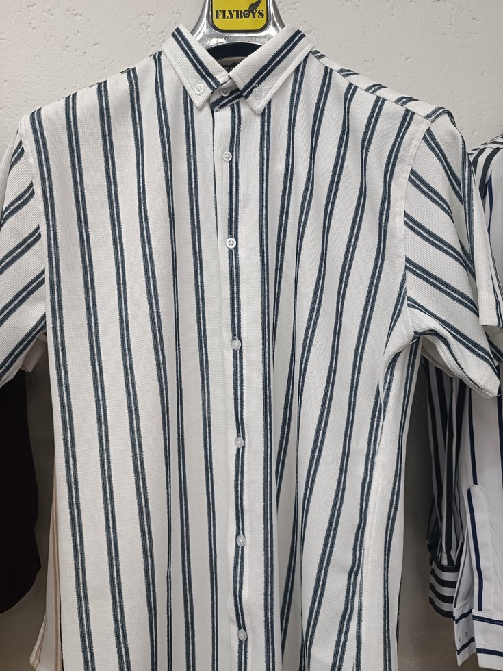 Erkek Beyaz Çizgili Kısa Kollu Gömlek - Görsel 3