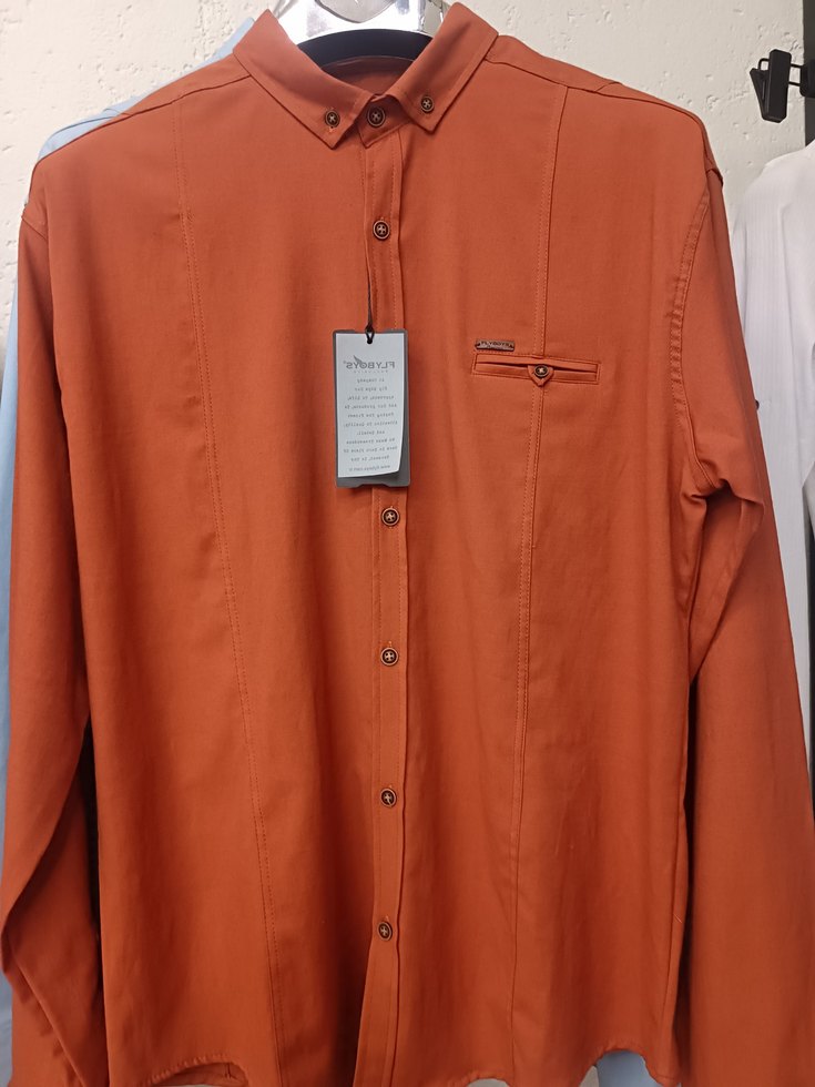 Düğmeli Uzun Kollu Erkek gömlek battal kesimde var - Görsel 3