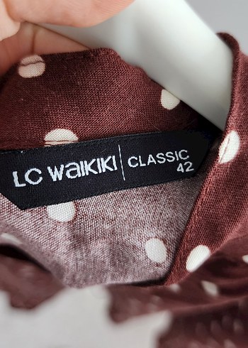 LC Waikiki Kahverengi Puantiyeli Uzun Kollu Bluz