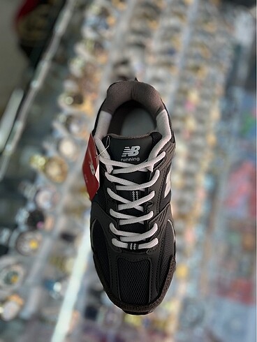 37 Beden beyaz Renk New Balance 530