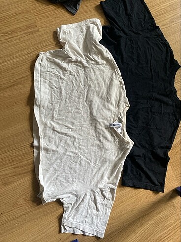 H&M hm 2li crop top