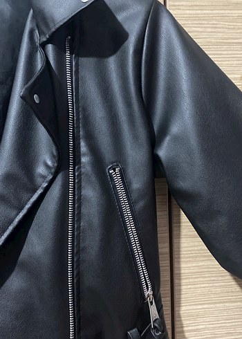 Diğer Kadın Siyah Kemerli Biker Deri Ceket
