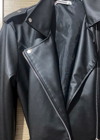 42 Beden Kadın Siyah Kemerli Biker Deri Ceket