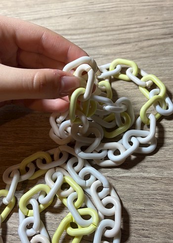 Sarı Detaylı Zincir Kadın El Zinciri - Görsel 2