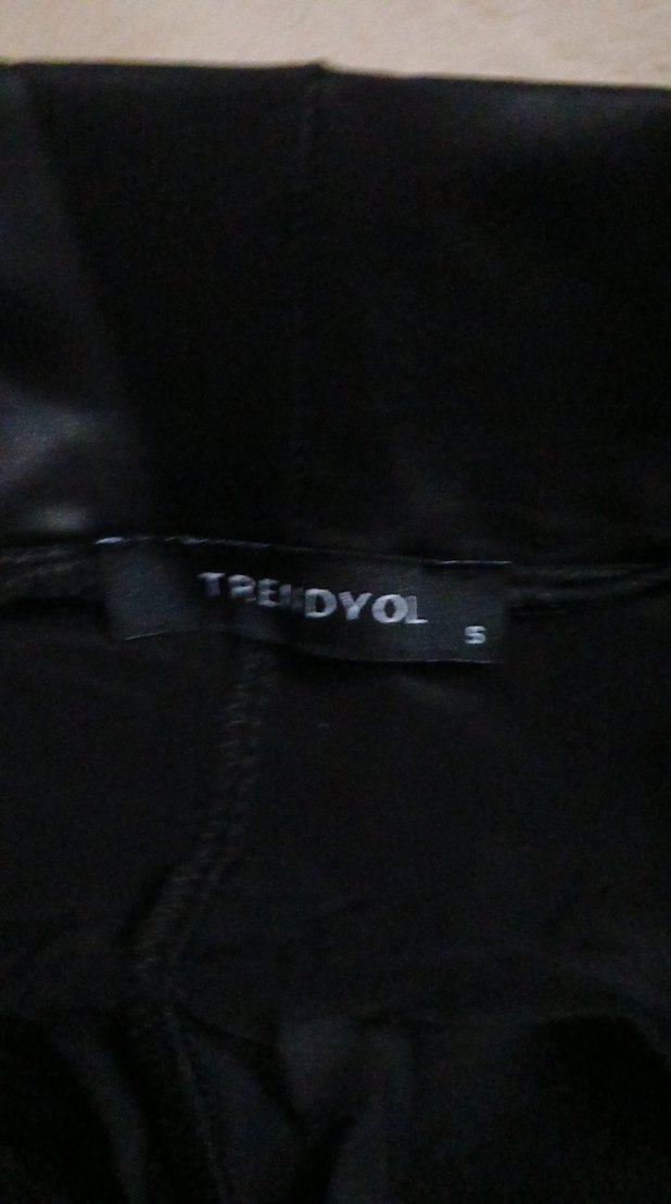 Siyah Deri Biker Midi Şort Kadın - Görsel 3