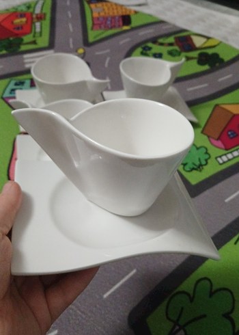 Beyaz Büyük Fincan ve Tabak Seti - Görsel 3