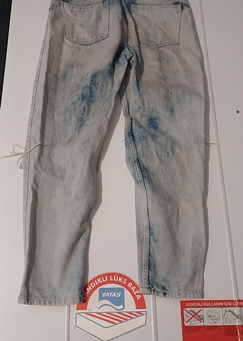 s Beden Gri Yırtık Detaylı Kadın Denim Pantolon
