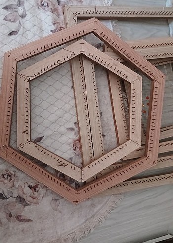 Bej Altıgen ve Dikdörtgen Çerçeveler - Görsel 4