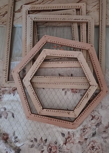 Bej Altıgen ve Dikdörtgen Çerçeveler - Görsel 3