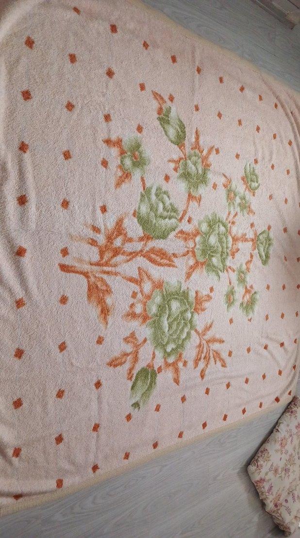 Sarı Pastel Çiçek Desenli Battaniye - Görsel 5